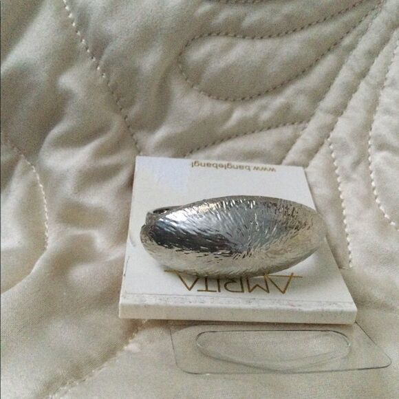 NWT double finger ring silver tone, Amrita Singh - Picture 5 of 5